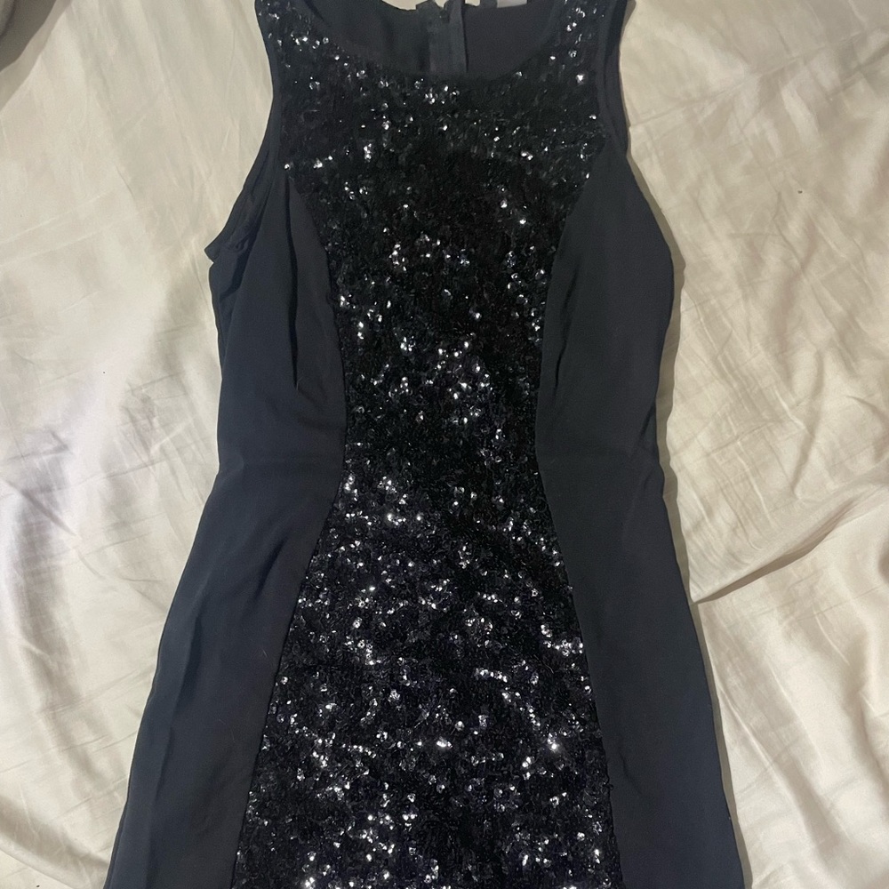 ⭐️ 5 for $25 ⭐️ Sparkly LBD 🖤